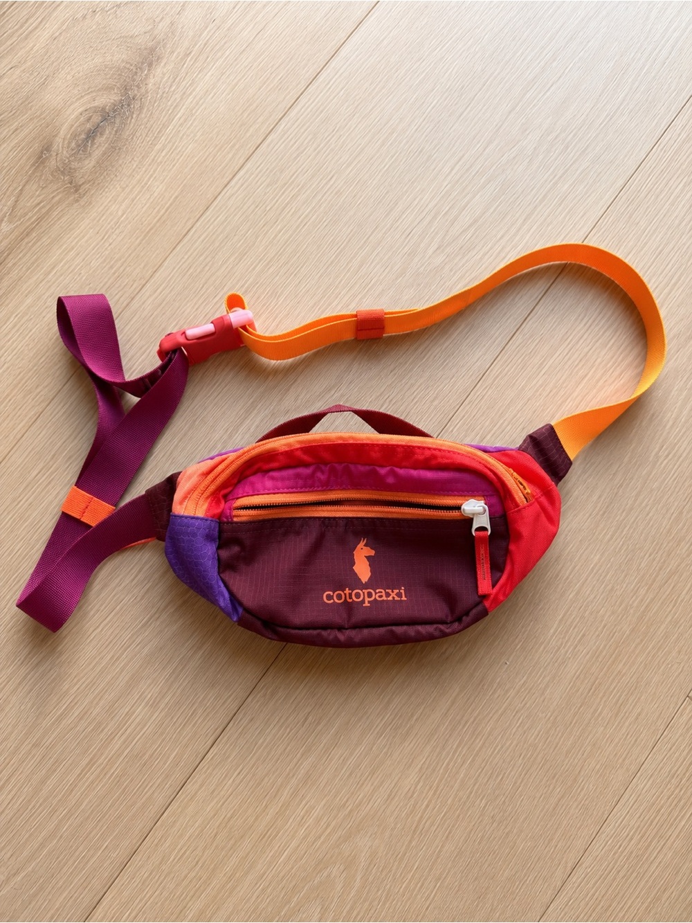 LIKE NEW Cotopaxi Kapai 3L Del Día Hip Pack / Fanny Pack